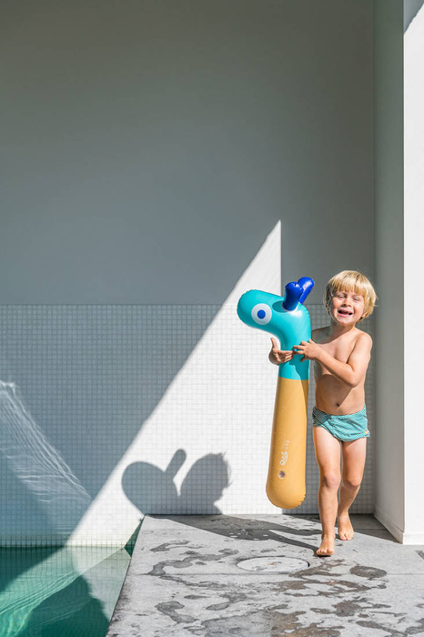 Dmuchany makaron do pływania Żyrafa Quut 173427