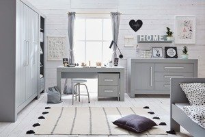 Kolekcja Pinio Calmo, zestaw mebli do pokoju dziecięcego I