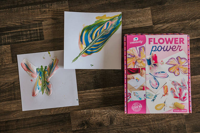 Artystyczny zestaw kreatywny 5 projektów Malowanie łańcuszkiem Pouring painting Kwiaty I love creativity Janod J07738