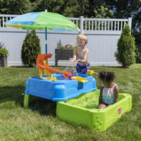 Stolik wodny STEP2 414599 ze zjeżdżalnią parasolem + basenik z akcesoriami do przelewania wody