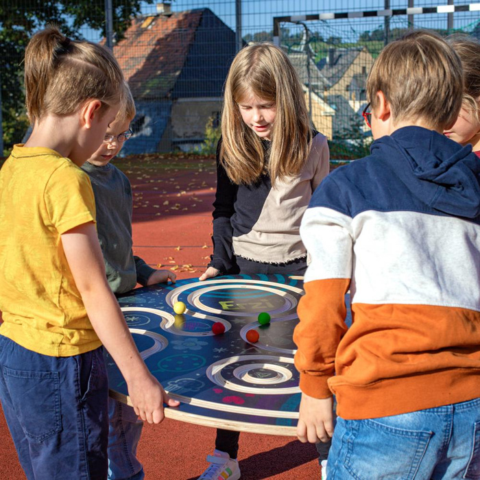 Drewniana deska do balansowania gra zespołowa dysk z labiryntem Team Disc 46252 Erzi podest sensoryczny