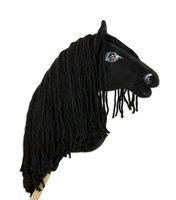 Super Hobby Horse Koń na kiju Fryz z długą miękką grzywą ręcznie wykonany czarny konik Premium