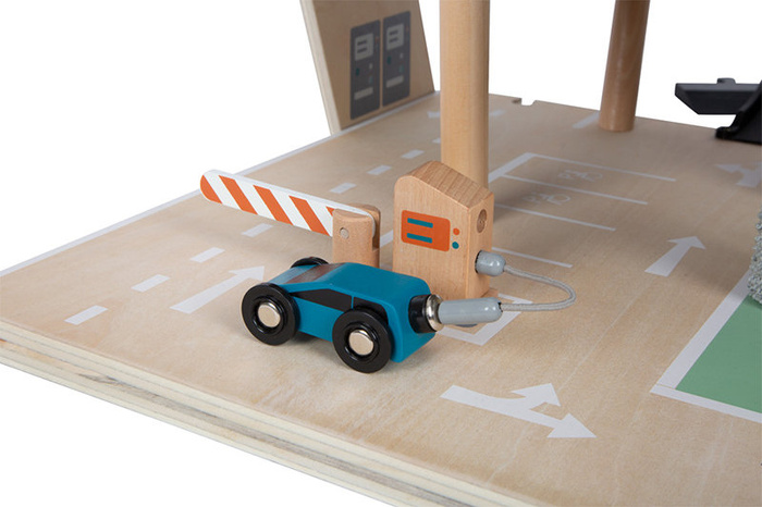 Drewniany parking garaż dla autek kilka poziomów Na rajdzie 12357 Small Foot