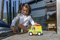 Jeep Safari otwierany samochód terenowy Klorofil 700221F w zestawie figurka kolekcjonerska Małpka