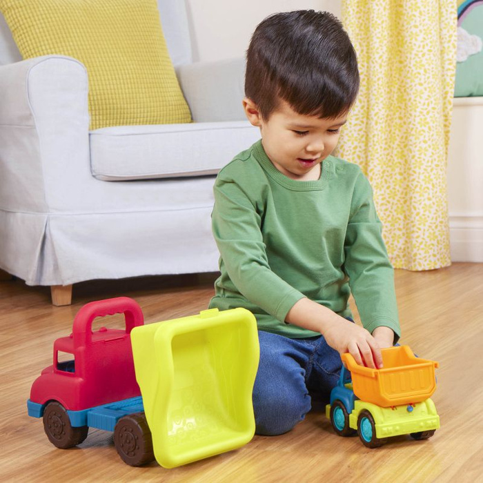 Zestaw dwóch ciężarówek wywrotek do zabawy dla dzieci Grab-n-Go Truck Set B.Toys BX2238Z