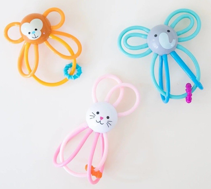 Błękitno-biały gryzak silikonowy Słonik 215870 - Manhattan Toy, zabawki dla niemowląt