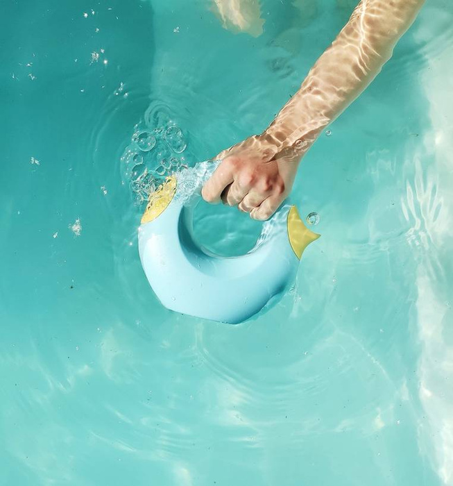 Mała konewka Cana Banana Blue 172420-Quut, zabawy w plenerze