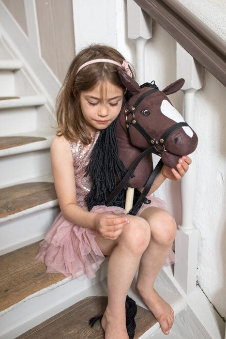 Hobby Horse Koń na kiju brązowy z otwartą buzią Astrup 84363