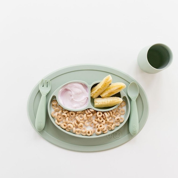 Silikonowy kubeczek Mini Cup pastelowa zieleń EUMCS001-EZPZ, kubki dla dzieci