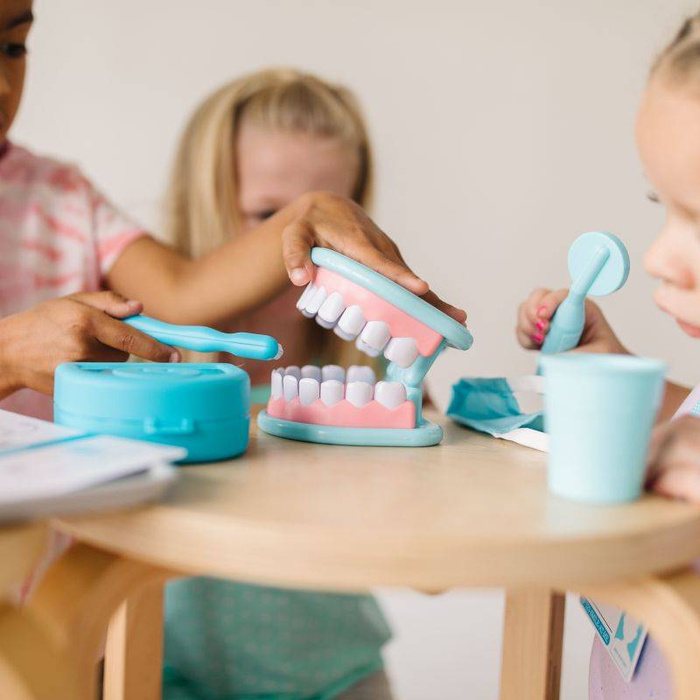 Zestaw do zabawy w dentystę Super Smile Melissa & Doug