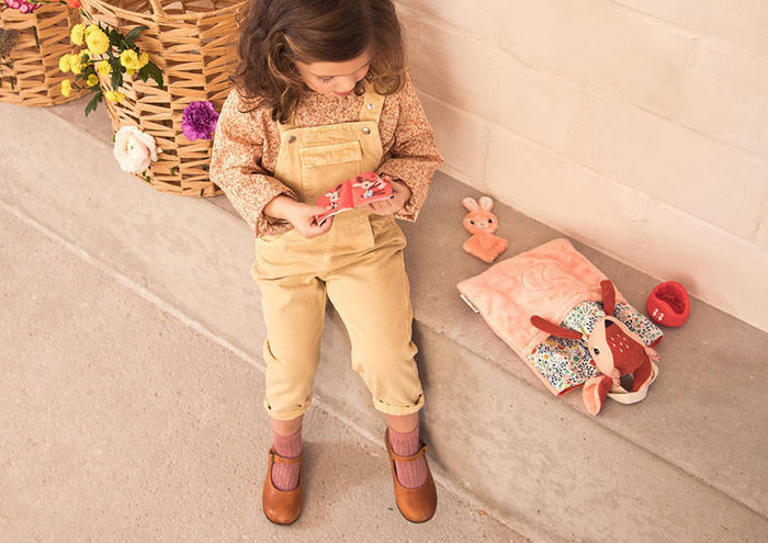 Przytulanka Sarenka Stella z torbą i akcesoriami 7 elementów 83376 Lilliputiens