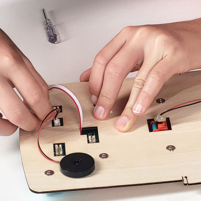 Elektroniczna mini koszykówka z grami Buki 2151