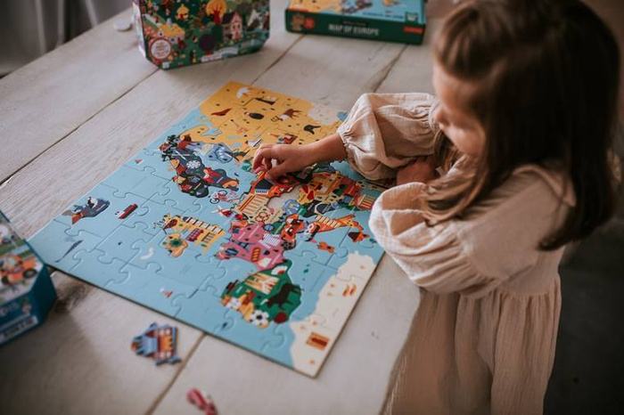 Tekturowe puzzle Mapa Europy z elementami w kształcie państw 70 el MP51943-Mudpuppy, puzzle dla dzieci