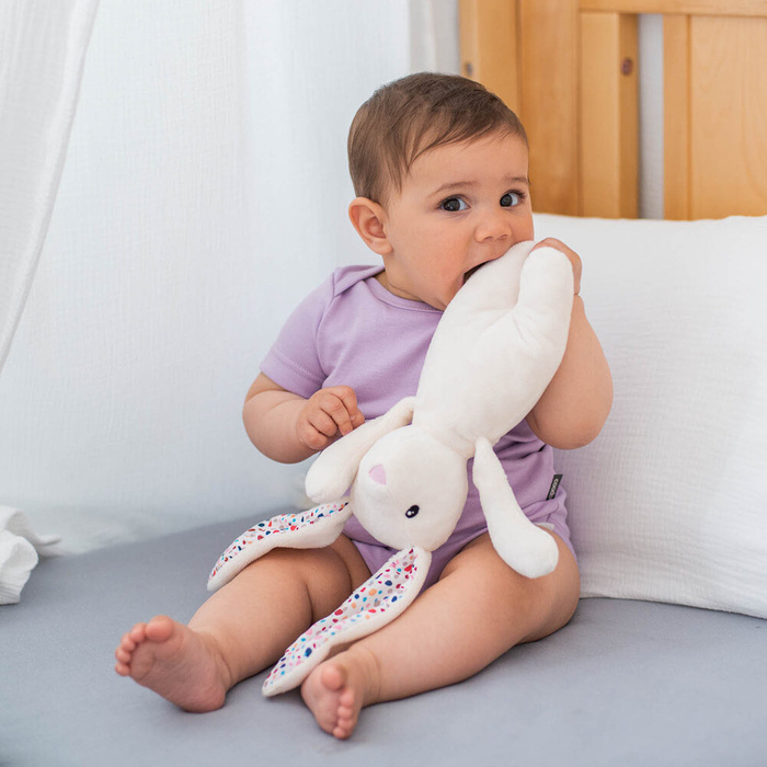 Szumiący śpioszek Felcia Whisbear 45555 przytulanka dla dzieci