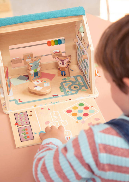 Drewniana wielofunkcyjna rozkładana Szkoła z 3 figurkami i akcesoriami 83422 Lilliputiens