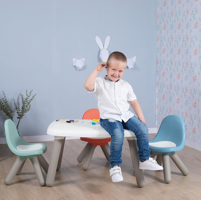 Biały Stolik ogrodowy lub do pokoju Smoby 880405 funkcjonalny i nowoczesny design