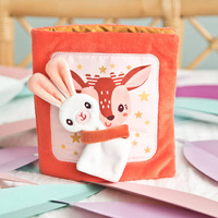 Miękka książeczka aktywizująca z mini-komforterem sarenka Stella i jej przytulanka 83491 Lilliputiens