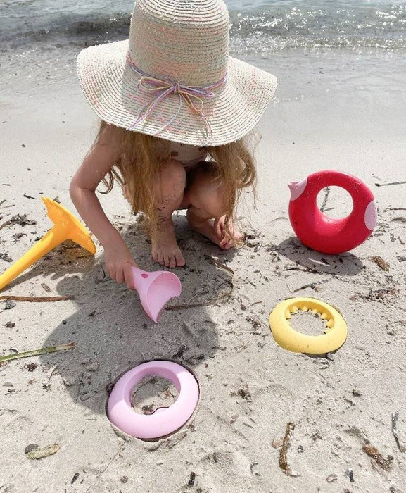 Wielofunkcyjny zestaw łopatka i grabki Raki Banana Pink 172468-Quut, zabawy w plenerze