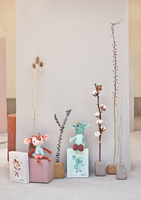 Przytulanka w ozdobnym pudełku Sarenka Stella 27 cm 83393 Lilliputiens