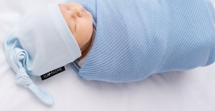 Lekki dzianinowy kocyk Mgiełka błękit LL3165-Lullalove kocyki dla dzieci