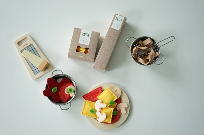 Filcowy zestaw makaronów i akcesoria Janod J06598