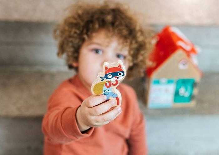 Domek manipulacyjny z drewna Lisek Włamywacz 83263-Lilliputiens