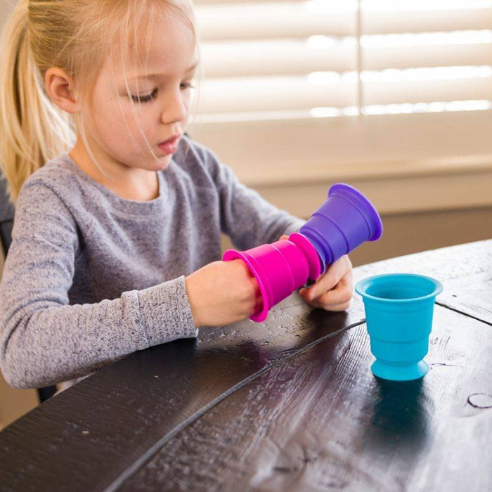 SIlikonowe przyssawki Kubeczki Suction Kupz FA183-1 Fat Brain Toys, zabawki motoryczne