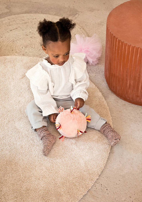 Piłka sensoryczna z pozytywką wielofunkcyjna miękka pluszowa Sarenka Stella 83396 Lilliputiens