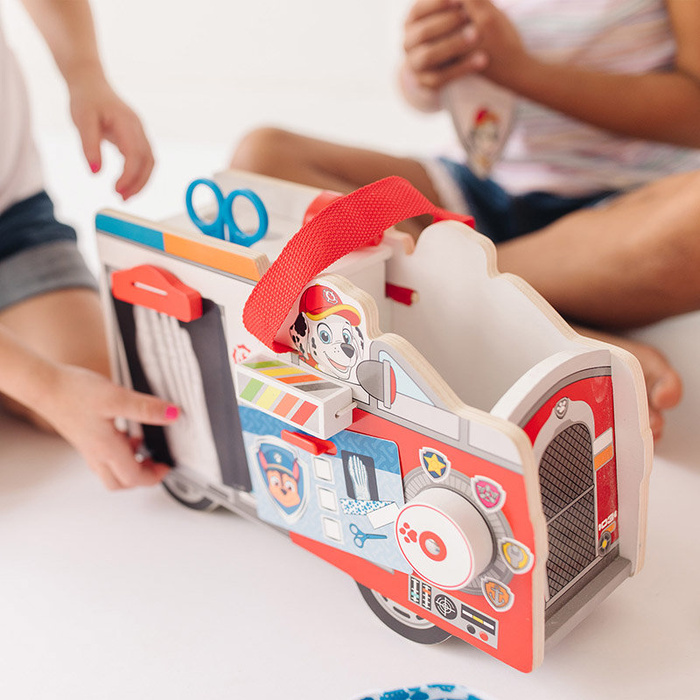 Pojazd ratunkowy Psi Patrol Melissa and Doug 33276 mały lekarz weterynarz