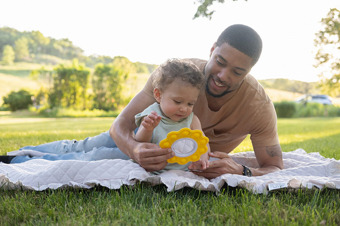 Bąbelki Dimpl Słoneczko i Chmurka Fat Brain Toys FA346-1 zabawka stymulująca sensoryczna