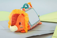 Wielofunkcyjny trójkąt z lusterkiem Lew Jack Lilliputiens 83562