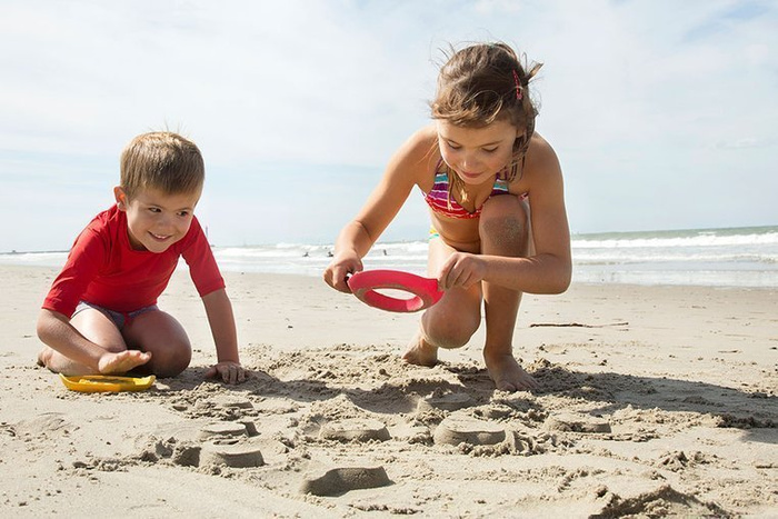 Wielofunkcyjny zestaw foremek SunnyLove 170495-Quut, zabawy w plenerze