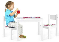 Drewniany stolik dla dzieci i dwa krzesełka Motylki, meble do pokoju dziecięcego