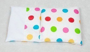 Biała pościel do wózka z drewna dla lalki w kolorowe koła