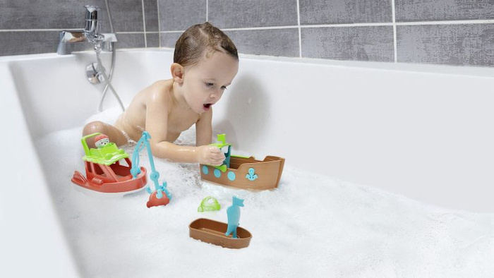 Kuter rybacki Klorofil 700502F, zabawki kąpielowe 3w1