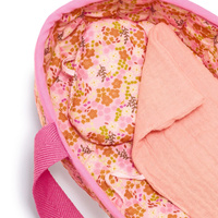 Lalka mini Basia w materiałowym koszu DJ07724 Djeco dla najmłodszych do zabawy i przytulania