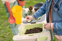 Kuchnia do zabawy wodą i piaskiem Smoby 840208 Life z akcesoriami do aktywności na świeżym powietrzu