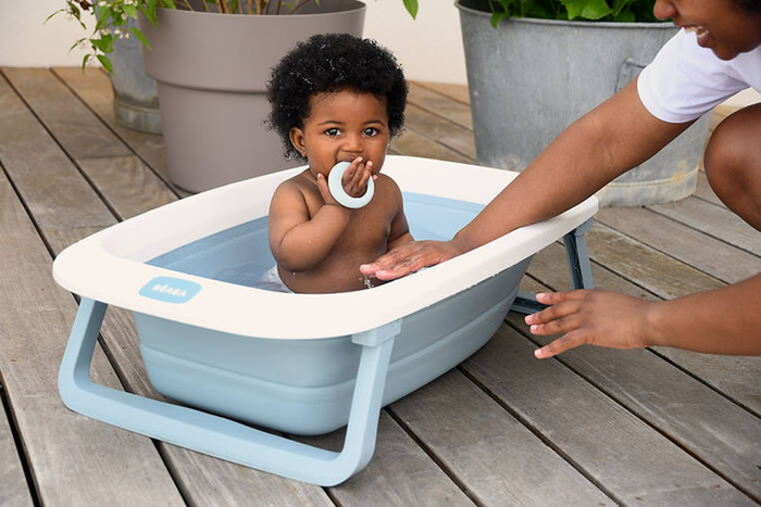 Składana wanienka dla dziecka Eazy Pop Camélé'O Bleu baltique Beaba 920403