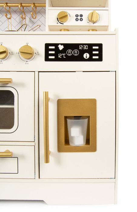Drewniana kuchnia dla dzieci z płytą indukcyjną światłem i dźwiękiem oraz złotymi akcesoriami