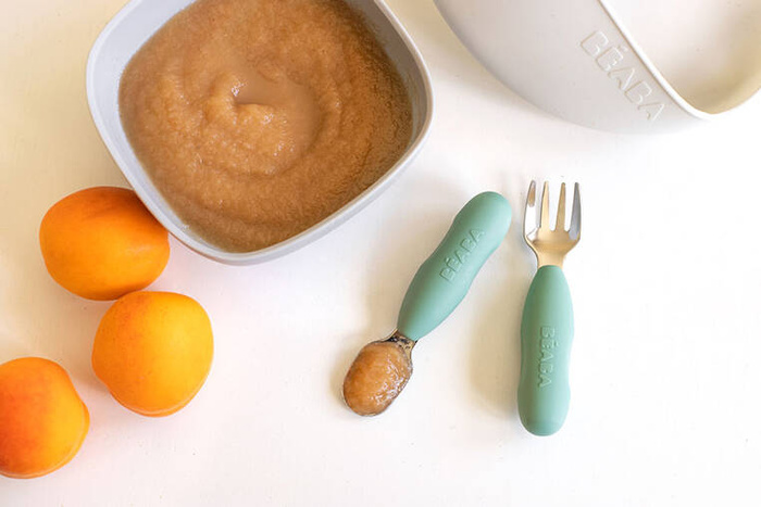 Zestaw pierwszych sztućców ze stali nierdzewnej Sage green Beaba 913580