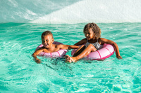 Kółko do pływania małe Ø 40 cm Cherry Red QUUT 173304