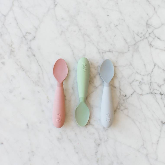 Komplet silikonowych sztućców Mini Utensils pastelowy róż EUMUB005-EZPZ, sztućce dla dzieci