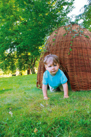 Domek dla dzieci Chatka do ogrodu z gałązek wierzby Willow Hut Erzi 52011