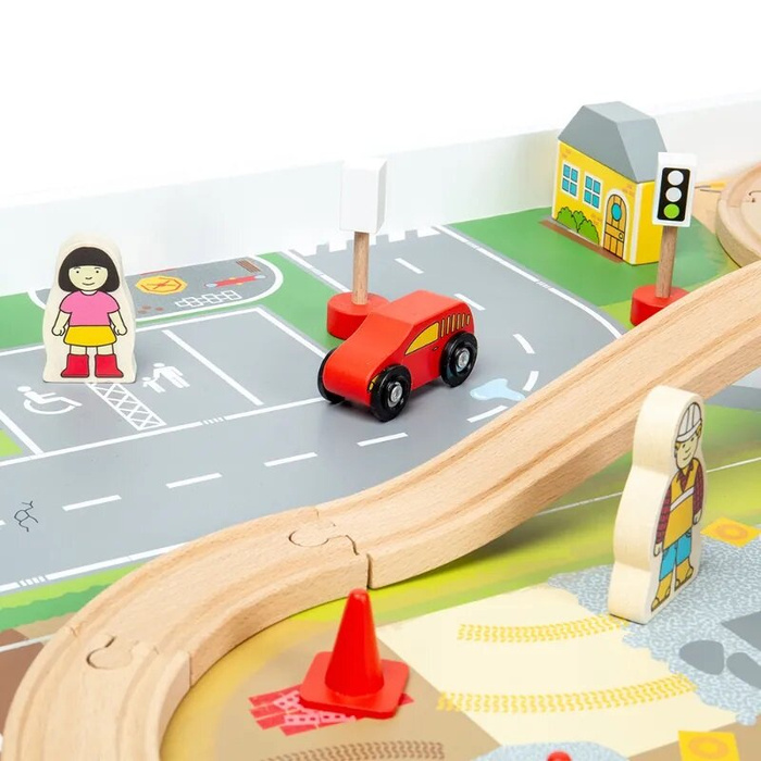 Drewniana kolejka dla dzieci w zestawie na drewnianym stole Bigjigs Rail BJT550