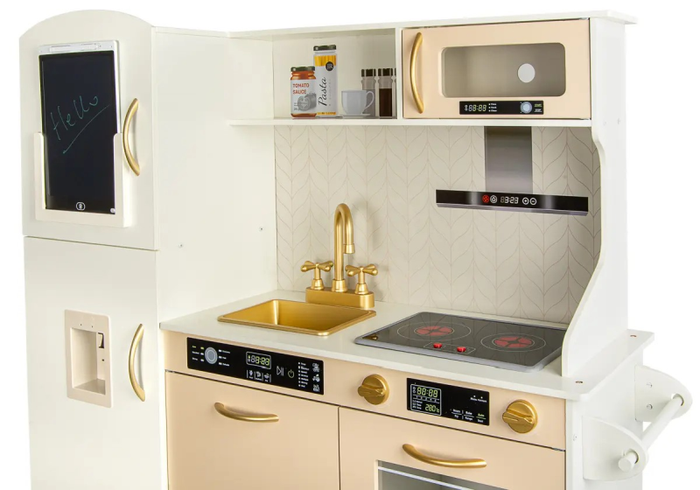 Kuchnia drewniana dla dzieci z ekranem LCD automatem do wody i płytą indukcyjną emitująca dźwięk i światło