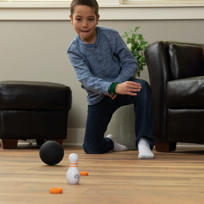 Podkręcona Kula zestaw do kręgli Curve Bowl Fat Brain Toys FA271-1