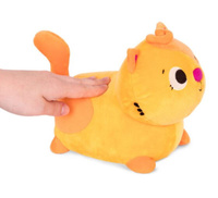 Wędrujący kotek z odgłosami do nauki raczkowania pluszak Wobble 'n' go Kitty B.Toys BX2120D