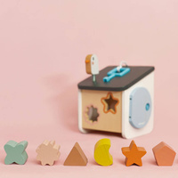 Drewniany sorter z 8 klockami Domek dla ptaszków Sweet Cocoon 18 m +, Janod