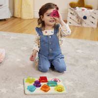 Drewniana układanka kształty i emocje kolorowy filtr Peek & Explore – Shapes & Emotions B.Toys BX2216Z