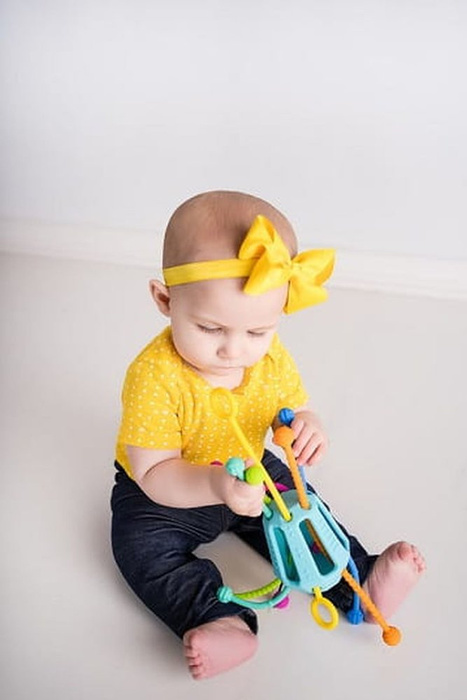 Przeciąganiec Zippee zabawka sensoryczna Mobi ZIP1